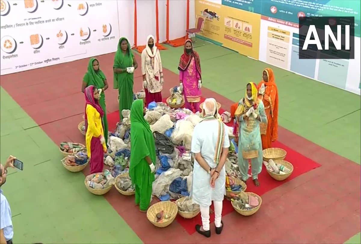 pm modi launches swachhta hi seva campaign in india from mathura today