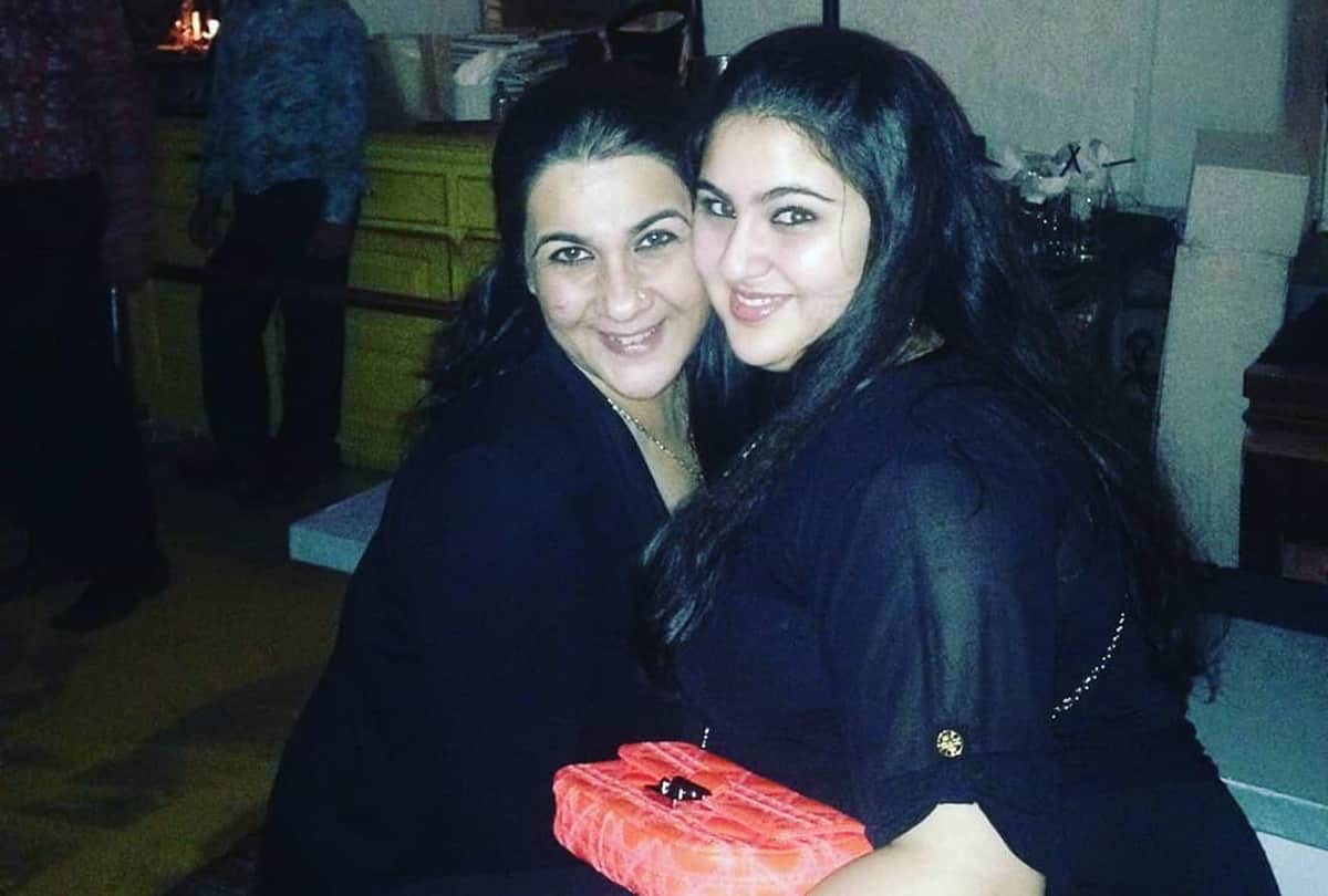 Sara Ali khan Throwback Photos and videos are viral on instagram