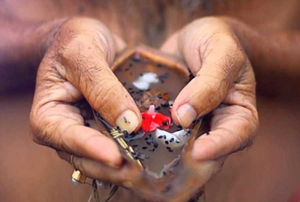 Pitru Paksha 2021: Now just turn your face south and weep, Shradh will be done