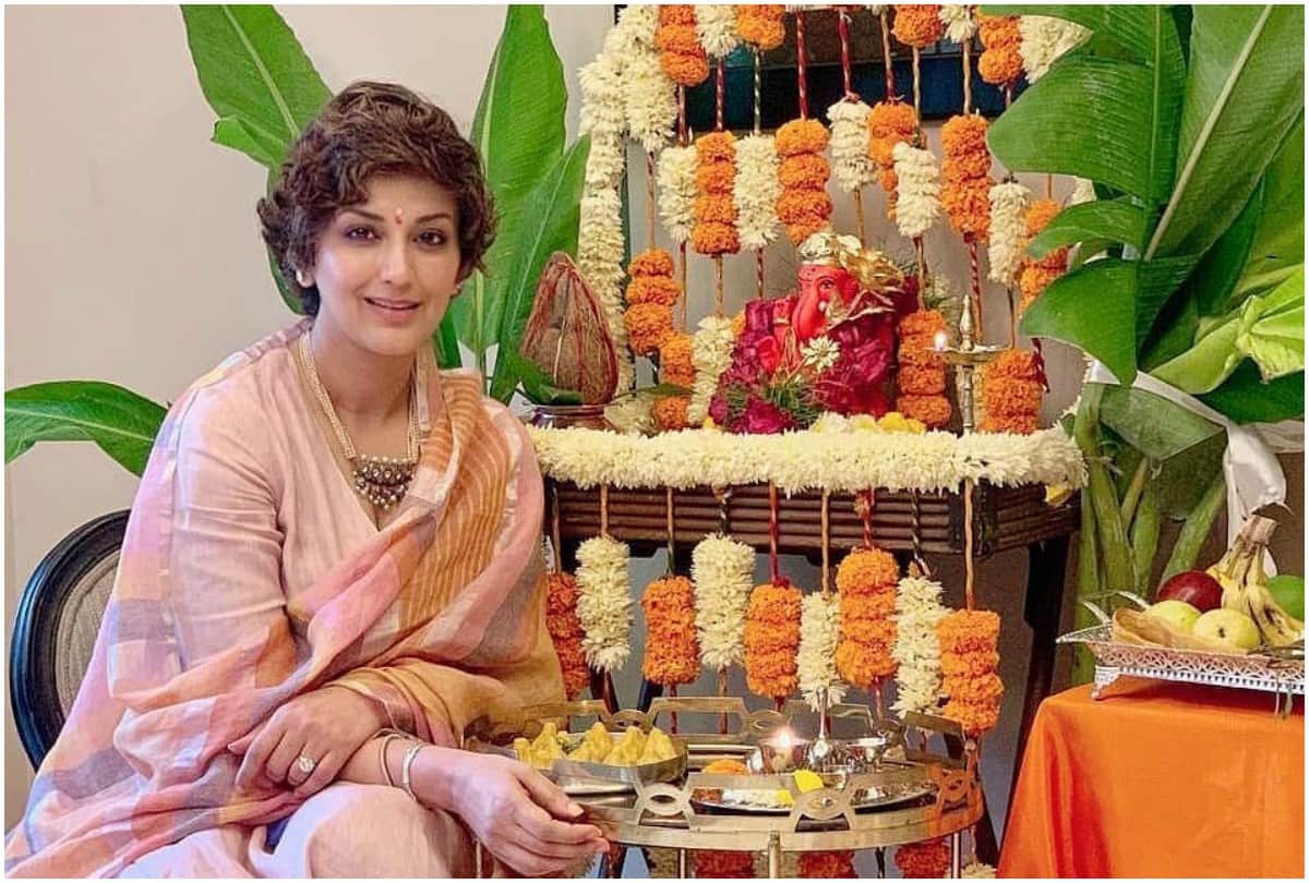 Sonali Bendre shared Juhu beach picture after Ganesh Visarjan expresses Concern About Environment