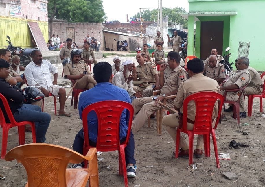 People from two sides clashed for planting saplings in the school premises