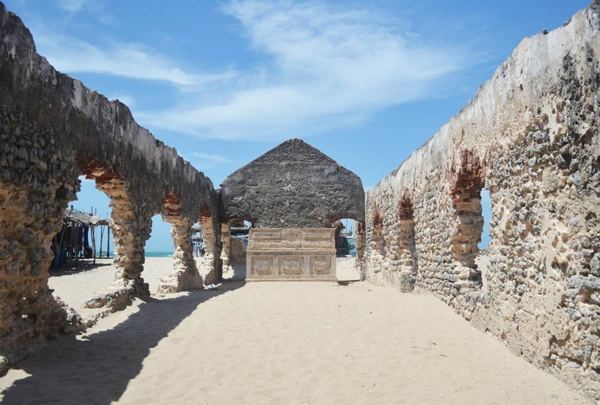 Dhanushkodi mysterious place of india in rameshwaram near srilanka border