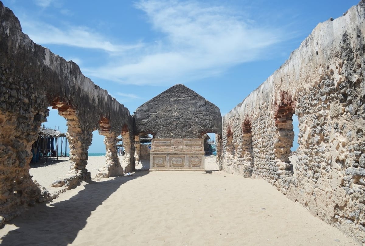 Dhanushkodi mysterious place of india in rameshwaram near srilanka border
