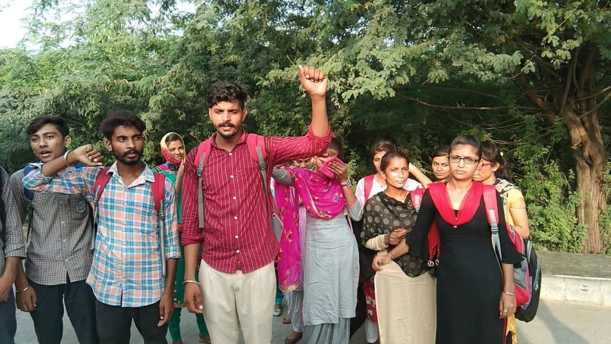 bus service, protest, student, fatehabad