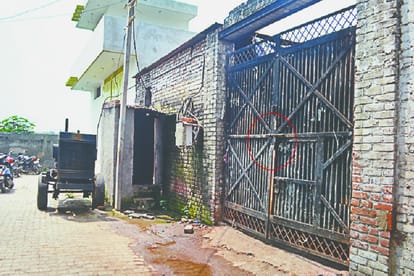 illegal businesses are openly in Meerut,  officer and Administration unknown