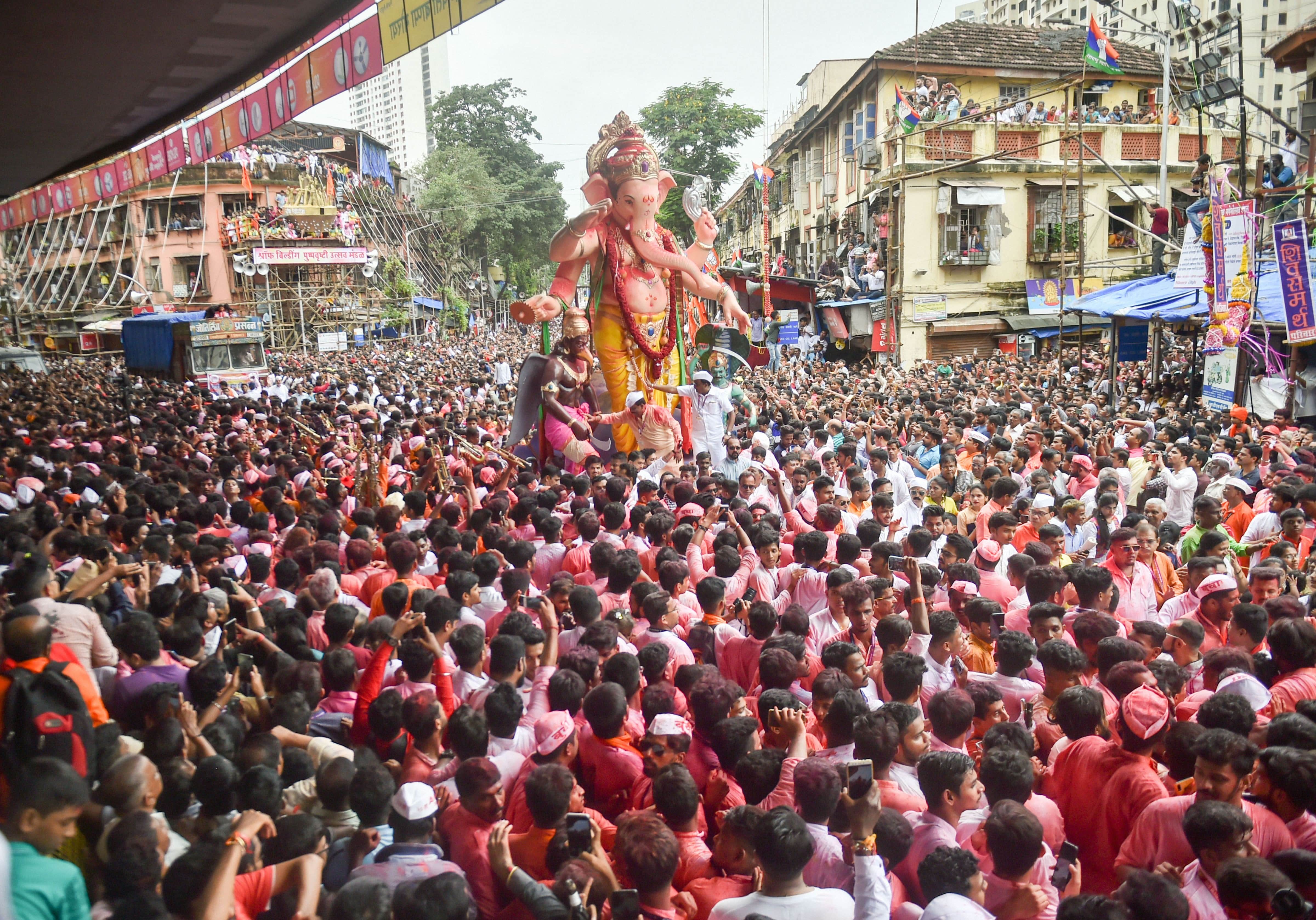ganpati visarjan 2019 see beautiful images