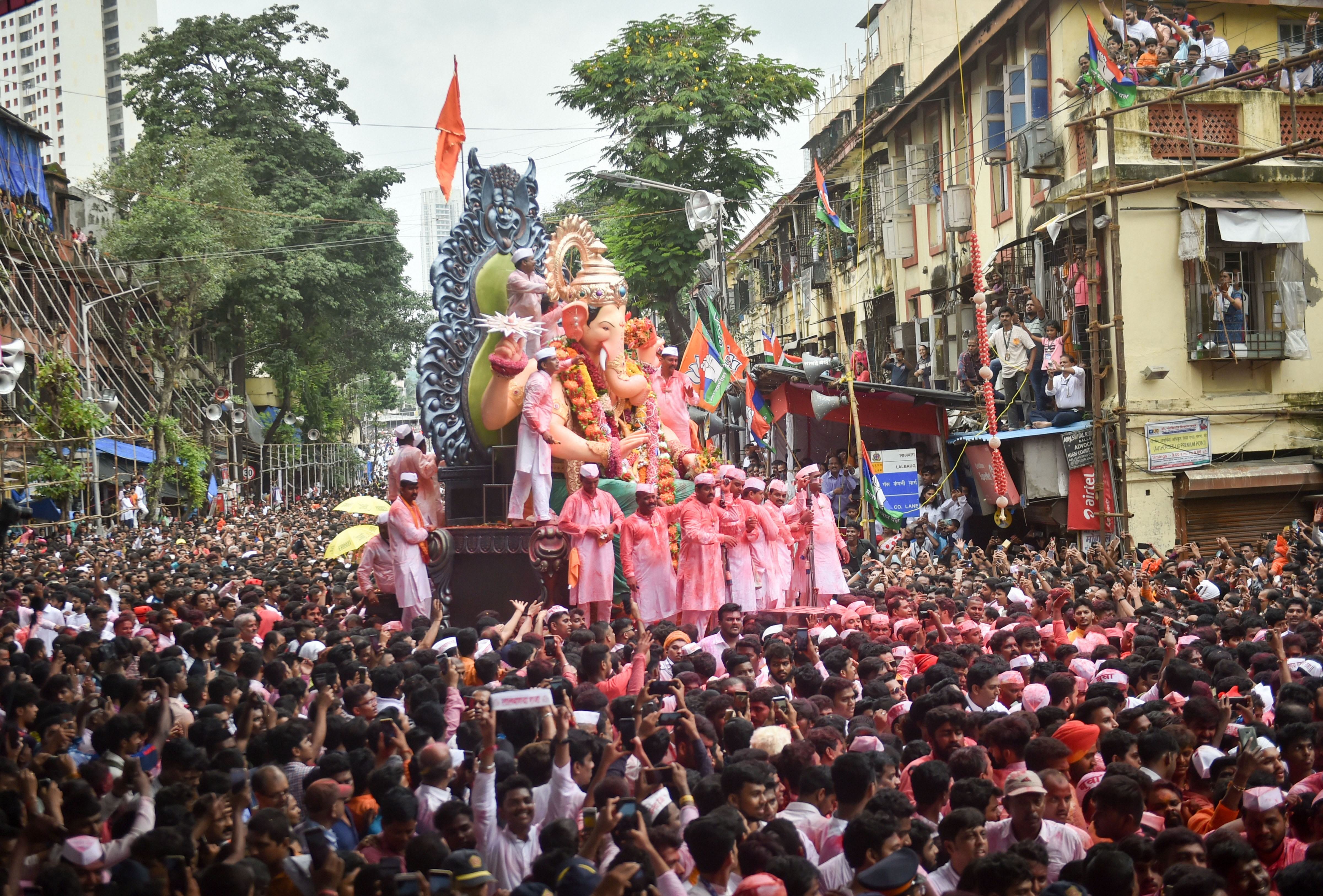 ganpati visarjan 2019 see beautiful images