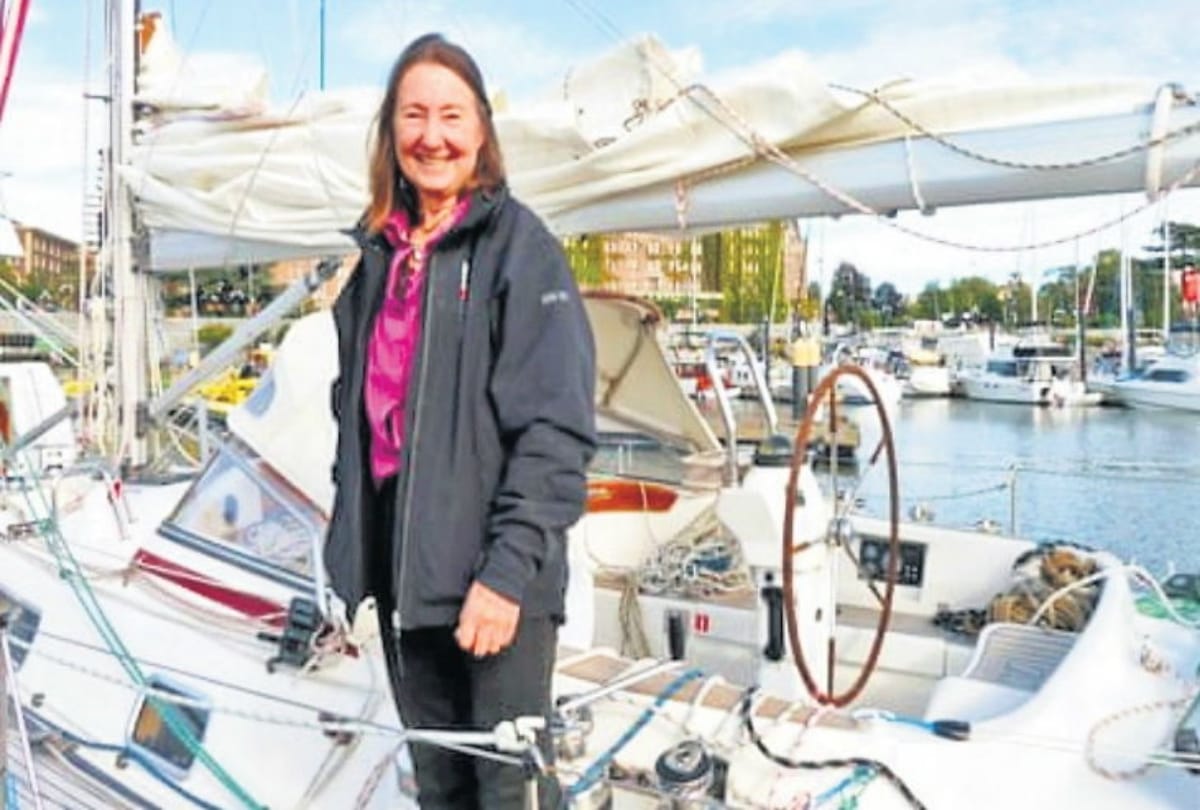 jane socrates of limingtone became the oldest woman to travel the world