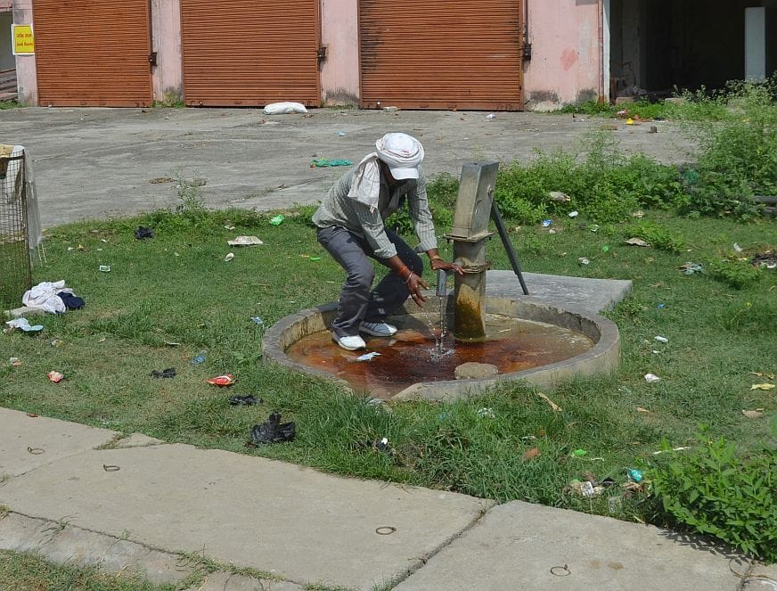 Patients and contaminants drinking contaminated water