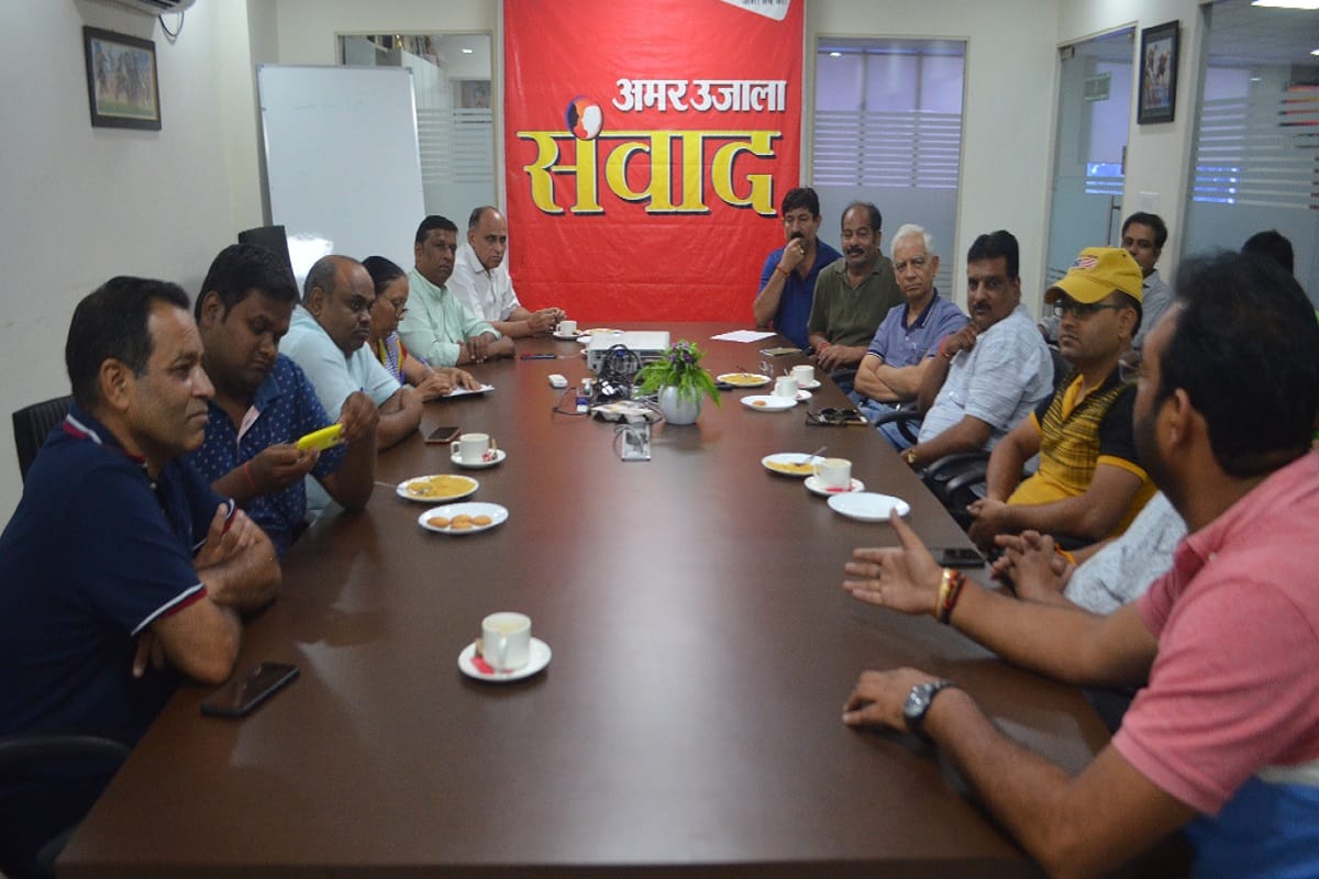 New traffic rules: The people of Meerut have expressed their opinion in Amar Ujala sanwad