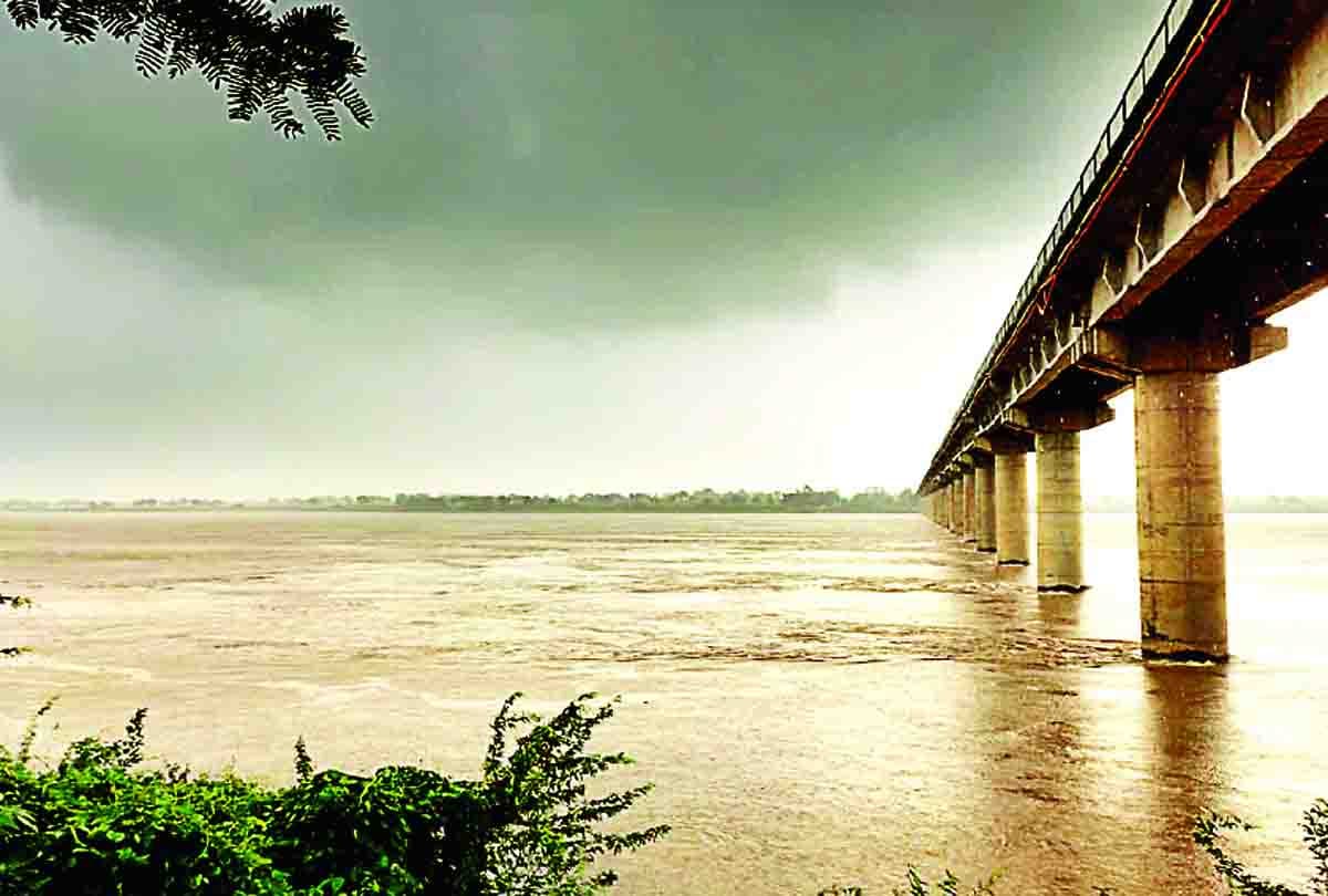 All three water treatment plants closed due to increase in ammonia levels in Yamuna