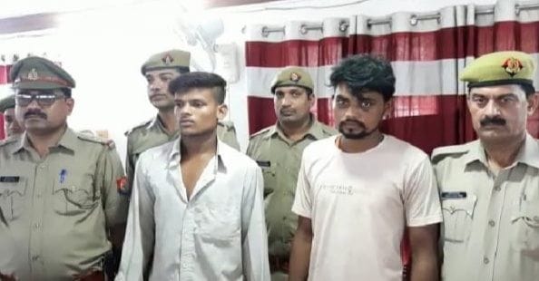 Police caught two miscreants, one absconding