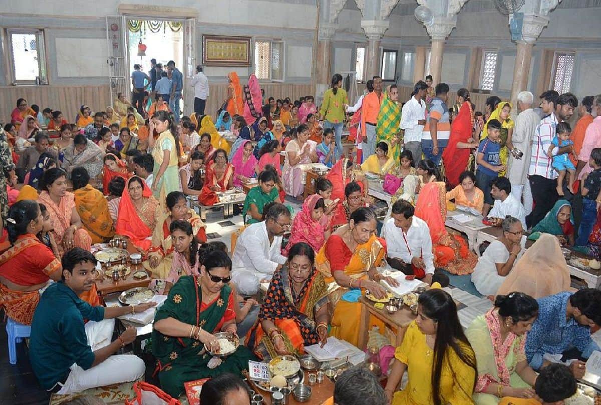 Paryushan mahaparv Celebrate by jain community at anant chaturdashi in 2019