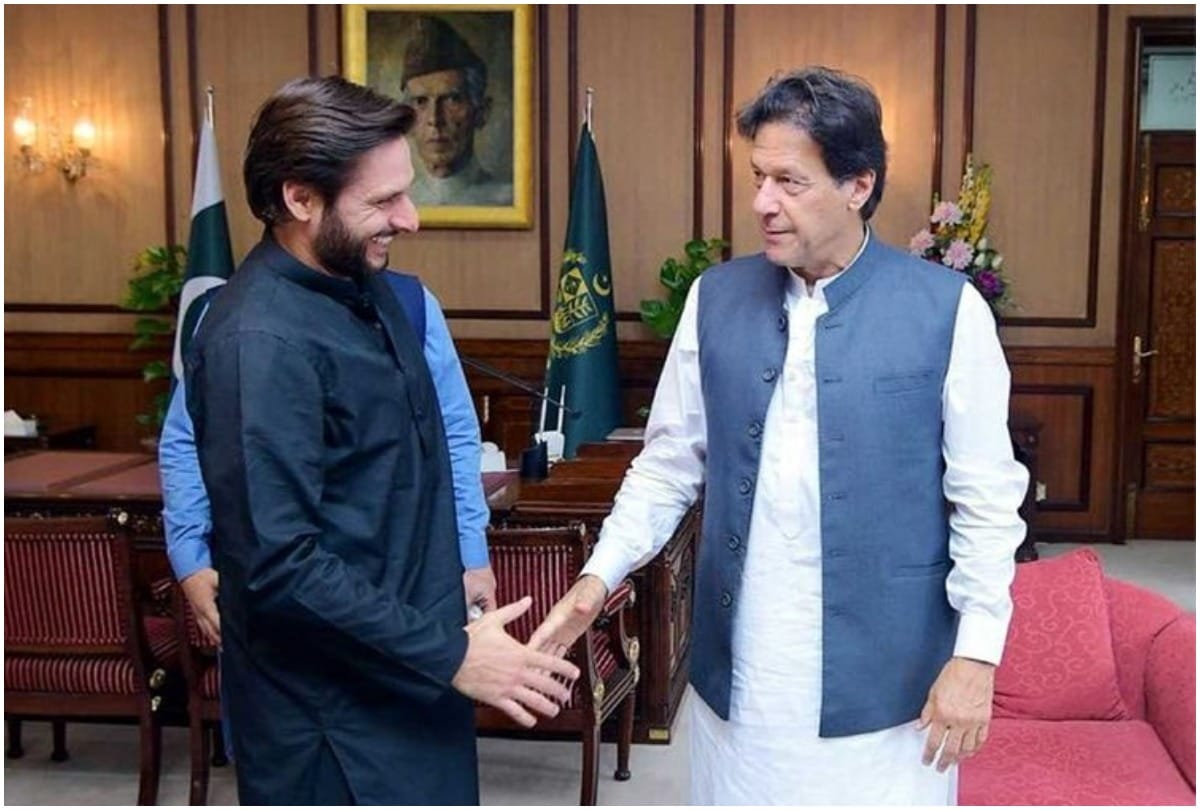 Pakistani Women Journalist Naila Inayat challenge Imran Khan and shahid afridi to rally in Srinagar