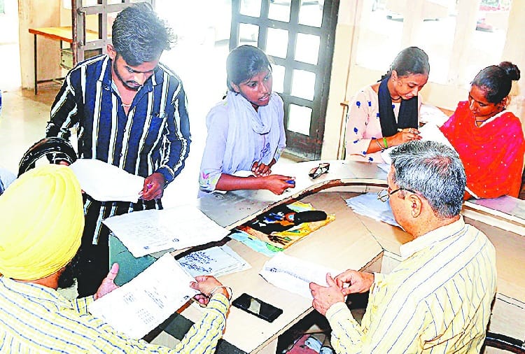 No Admission to 400 Students in 11th Class in Chandigarh Schools