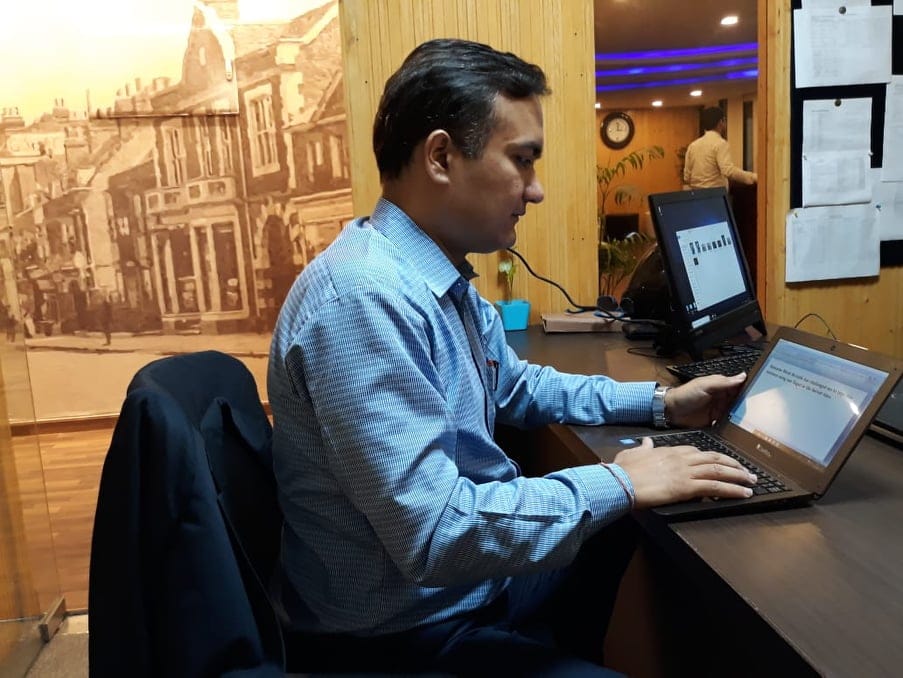 Fastest Typing Using One finger claim for Guinness Book of world record by dehradun vipul