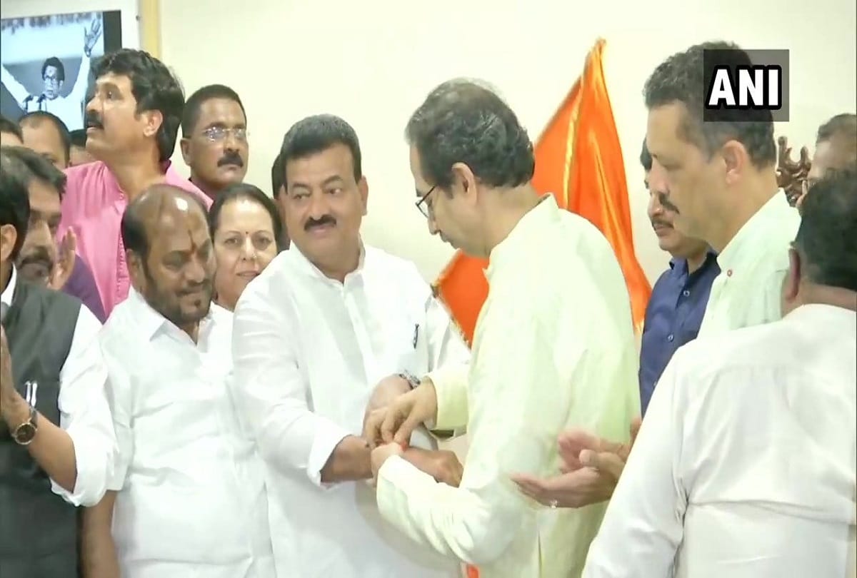NCP mla Bhaskar Jadhav give his resignation to assembly speaker