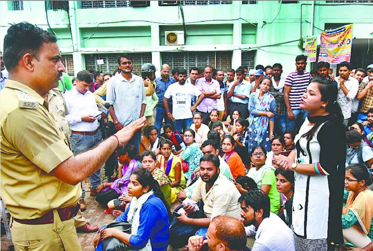 69 thousand teacher recruitment : police removed candidates protesting for more than 24 hrs