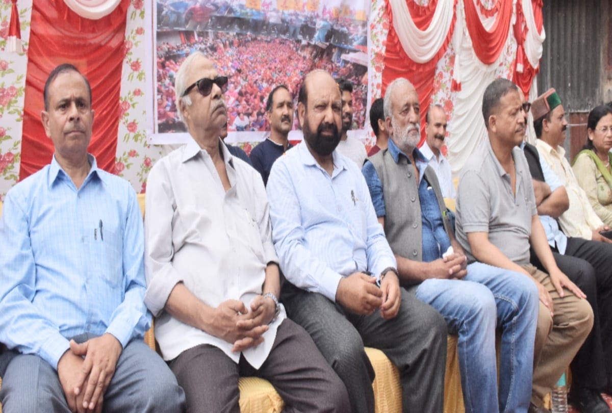 Modi govt will change people's rights like Article 370: Tapan Sen