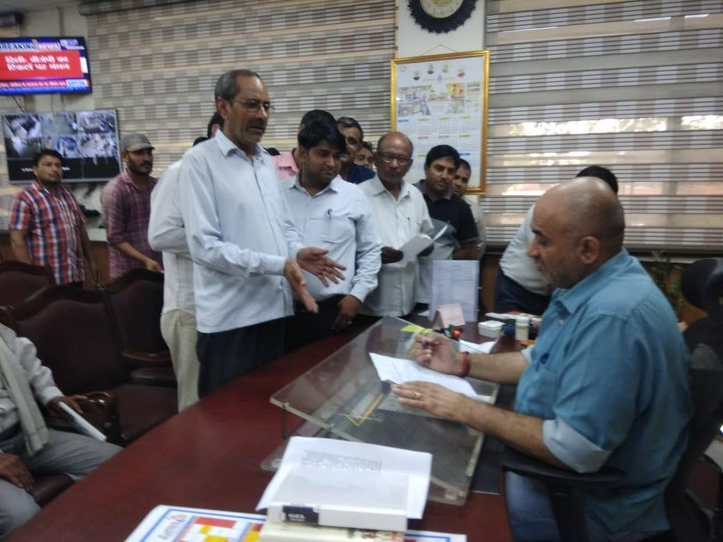 lakhs stolen from two shops