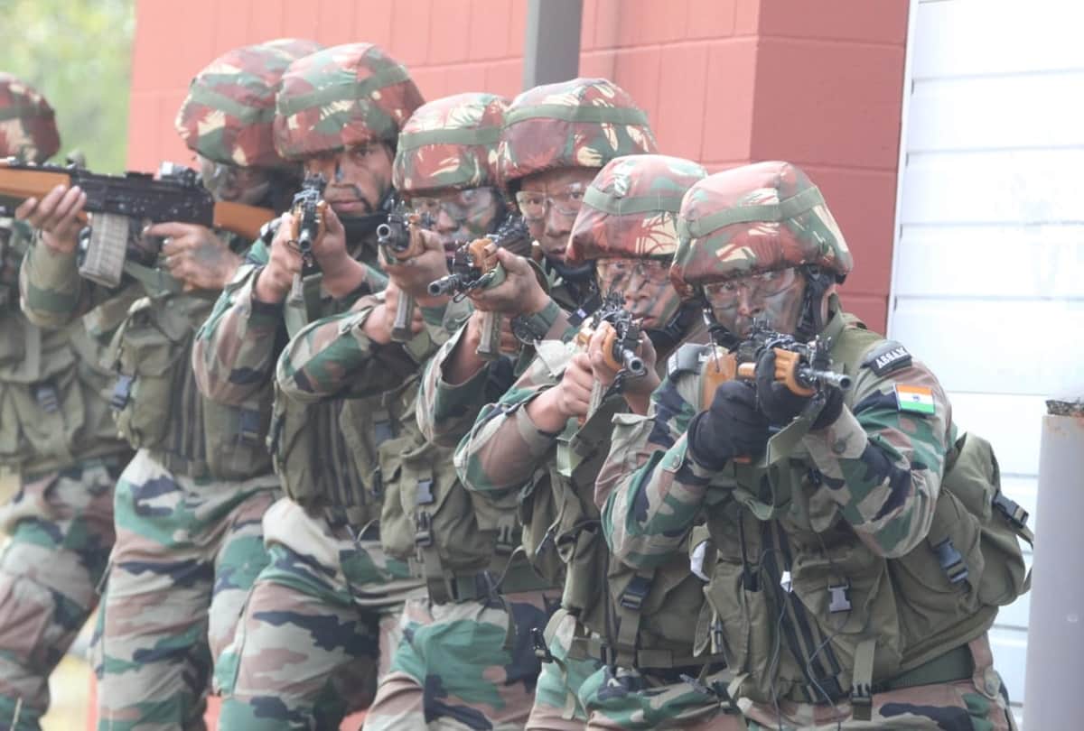 Indian Army to deploy Chinook helicopter and M777 howitzers for Ex HimVijay along China border