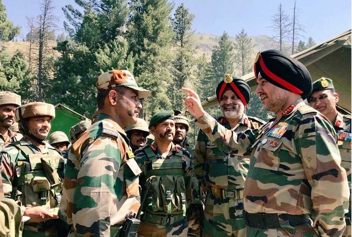 Lt General Ranbir Singh visited the Kashmir Valley to review prevailing security situation