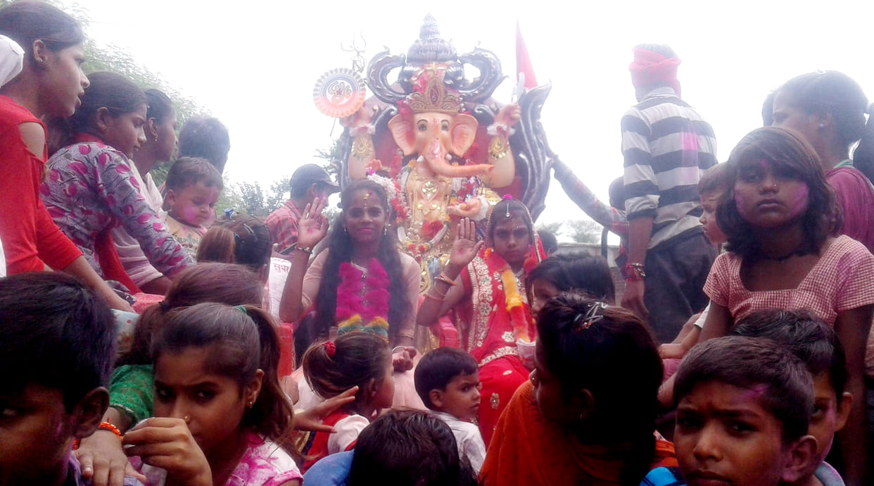 sweeping eyes sradalu ganesh visharjan