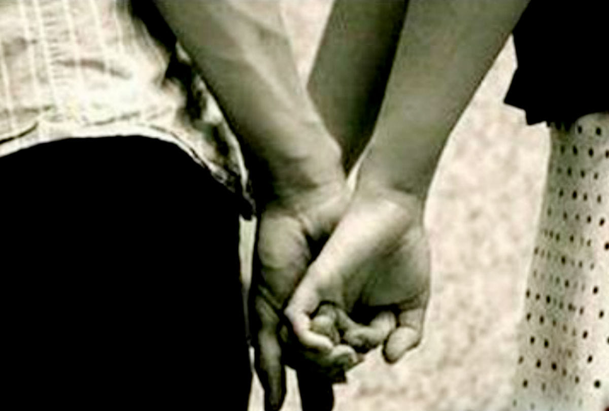 friend close to her sister by becoming friend then did such scandal family members were filled with shame