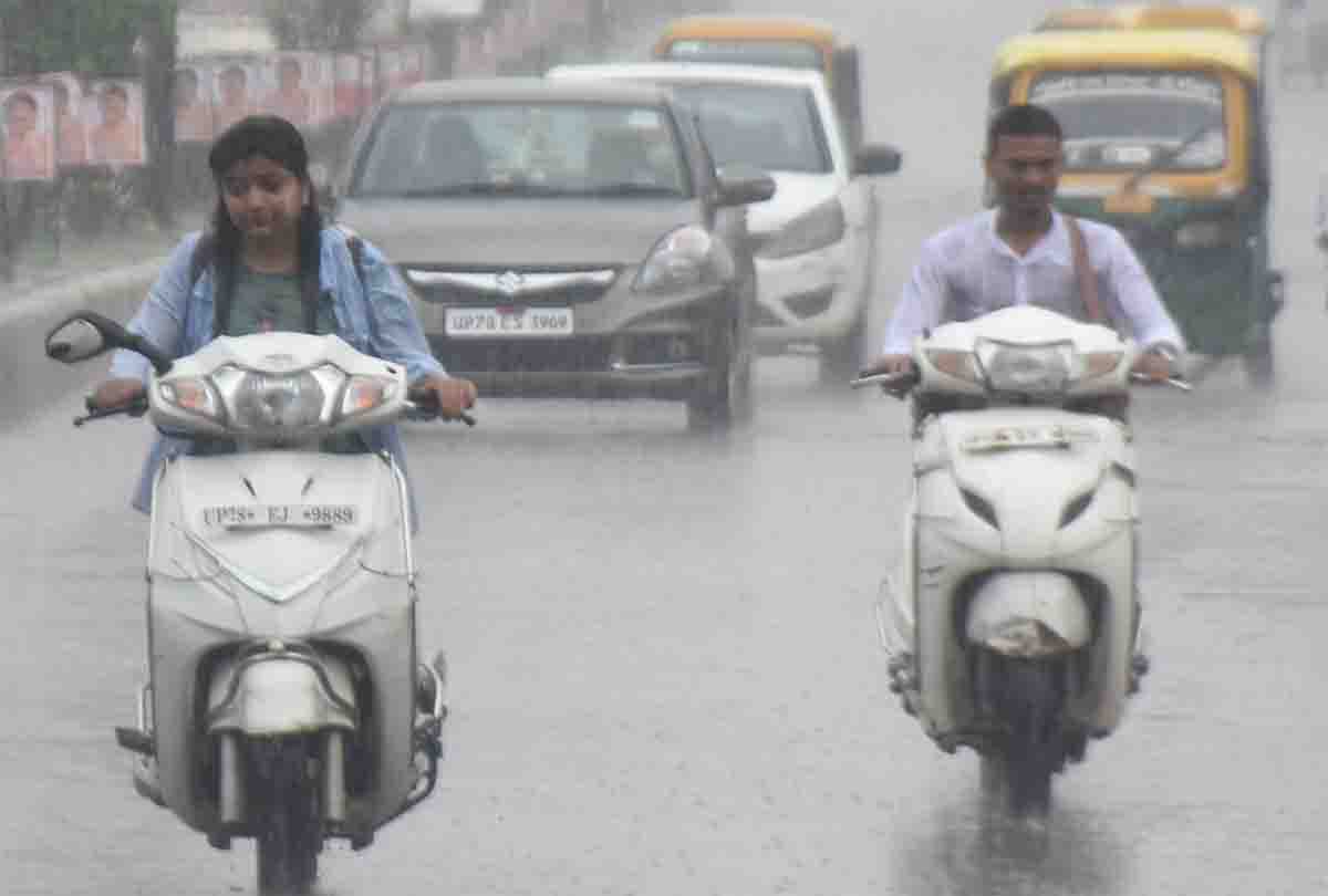 Saavan departed in a unique way, weather became pleasant