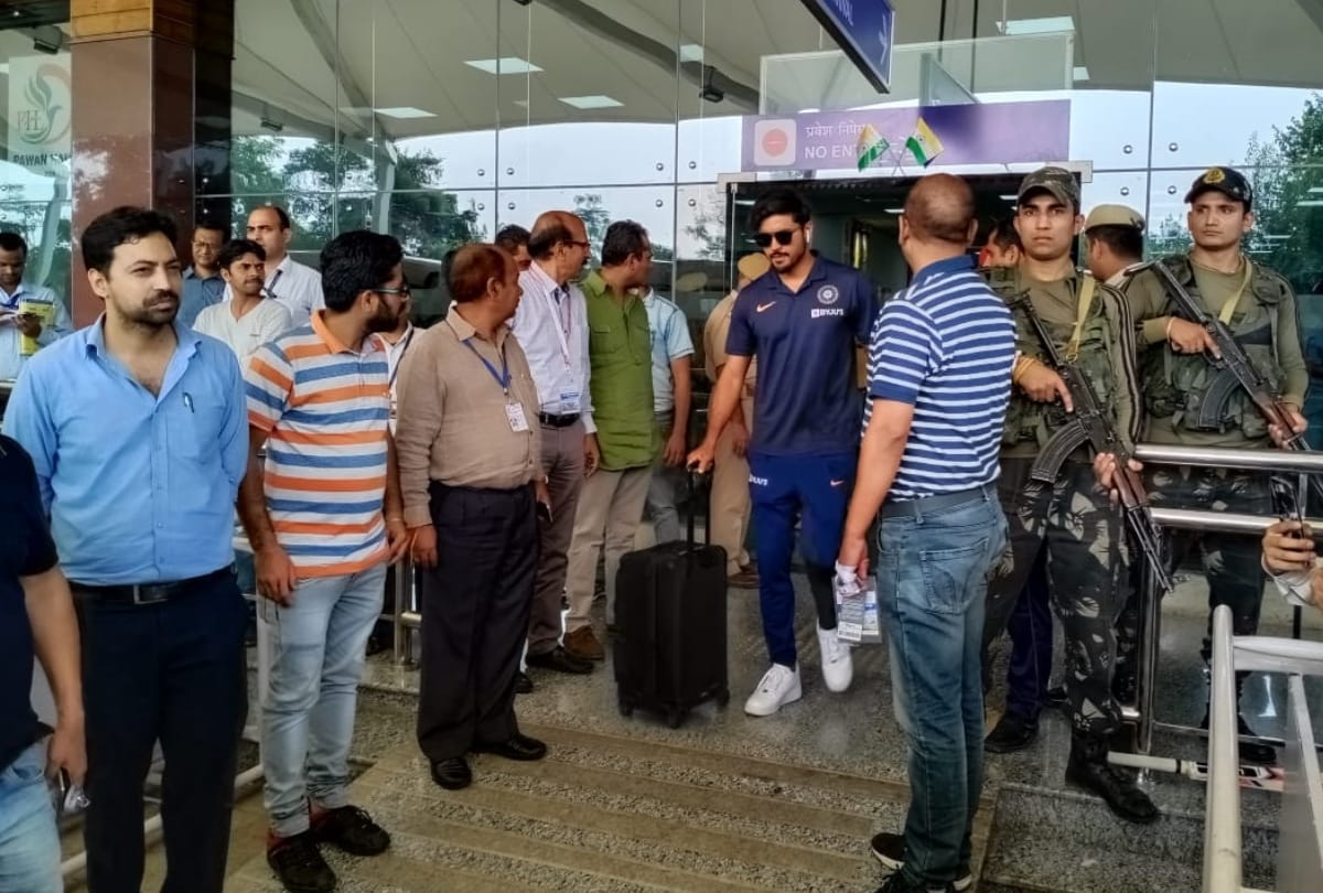 Team India reached in Dharamshala for  t20 match with south africa in HPCA Stadium
