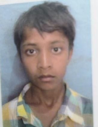 A car collided with a student, dragged for 25 km