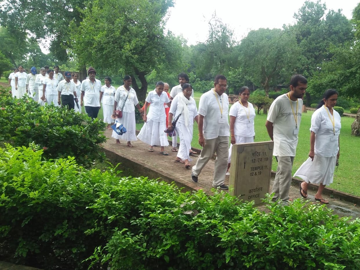 Buddhist followers from Sri Lanka worshiped