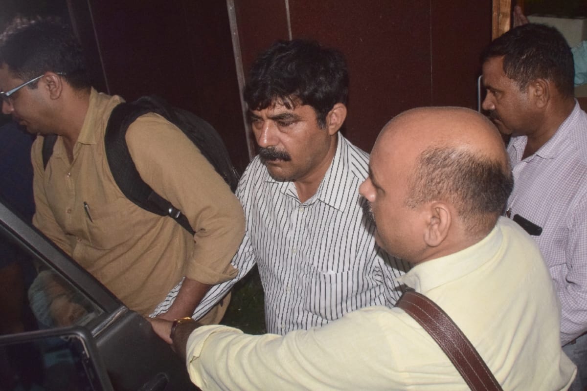Meerut news, Many CGST officials came on CBI radar