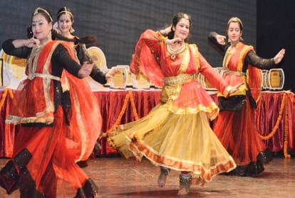 Students of school and colleges, employees also honored with Rajbhasha Award in Shimla