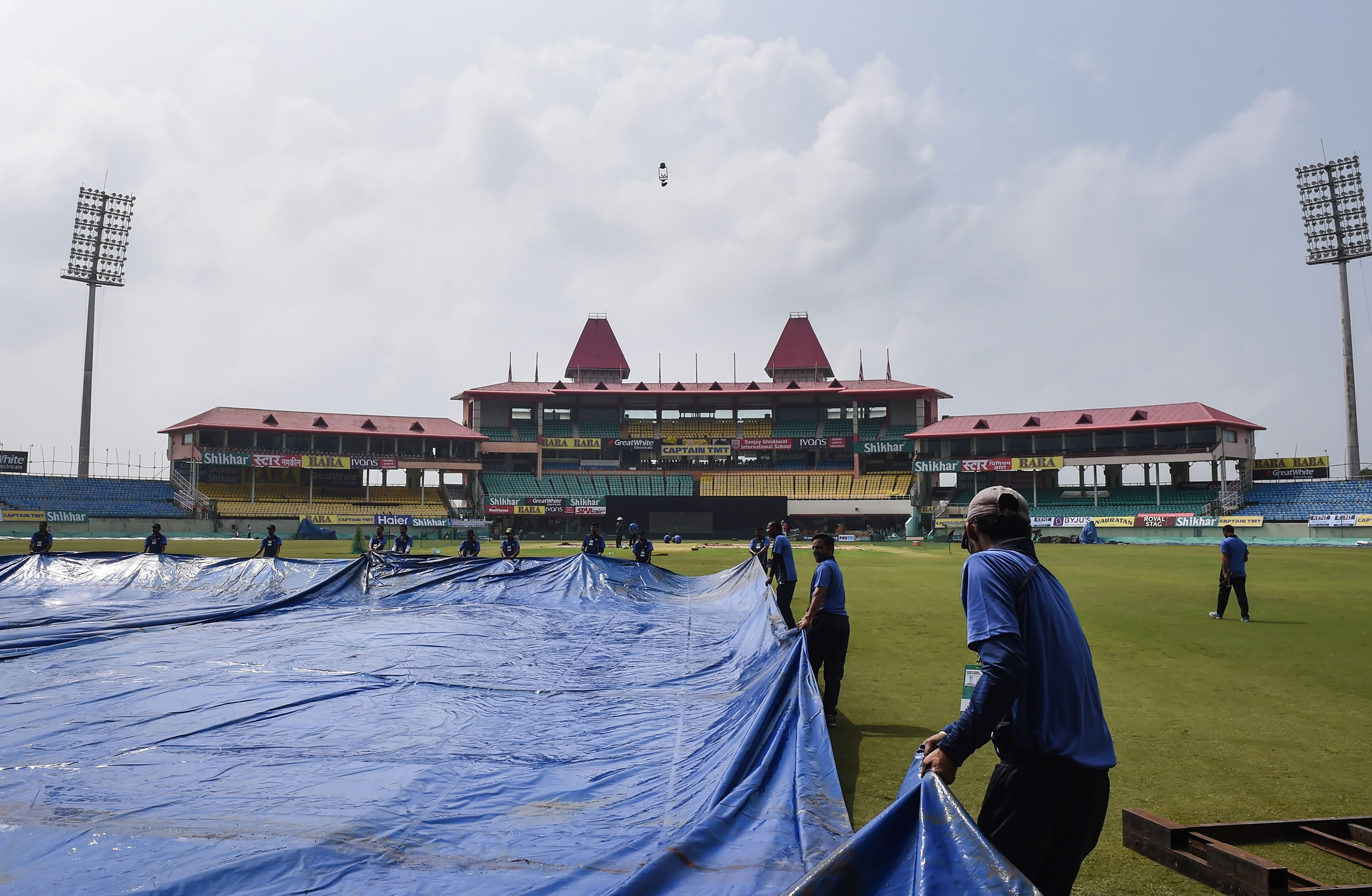 India vs south africa 1st odi Match delayed by a wet outfield, see Dharamsala picks
