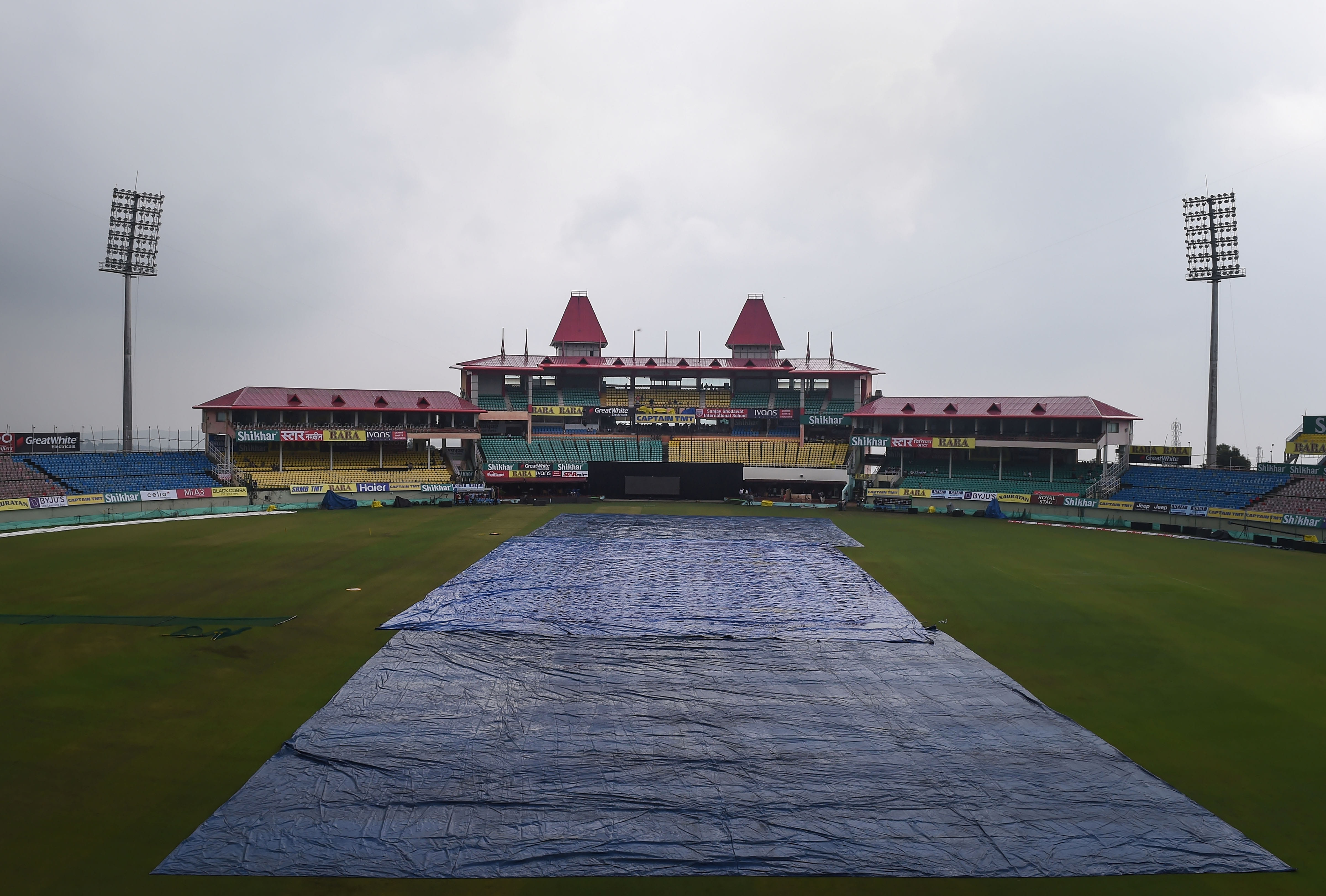 India vs south africa 1st odi Match delayed by a wet outfield, see Dharamsala picks