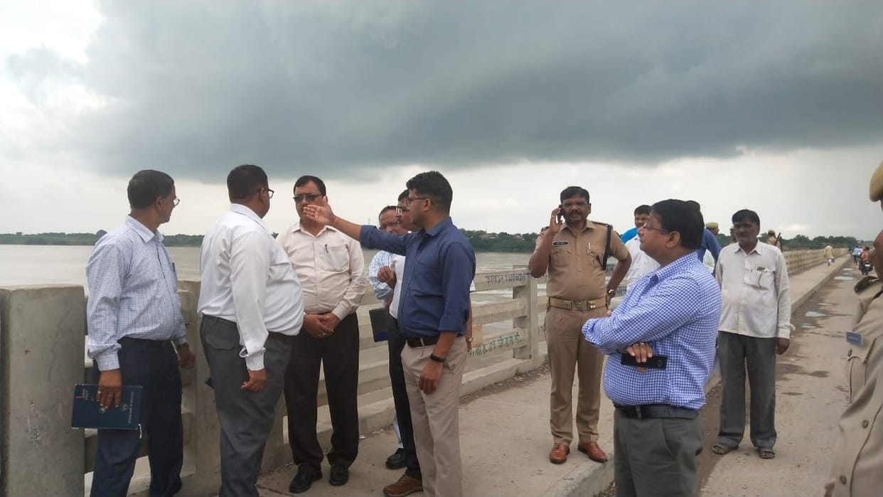 Instructions to evacuate flood affected villages