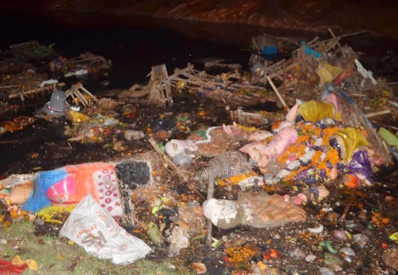 plight of idols and ghats of Ganesh Visarjan
