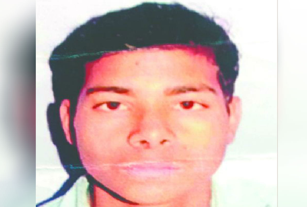 servant killed seven year old child for mobile in agra
