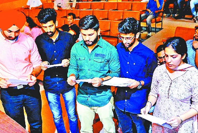 punjab university student council president not come in oath ceremoney