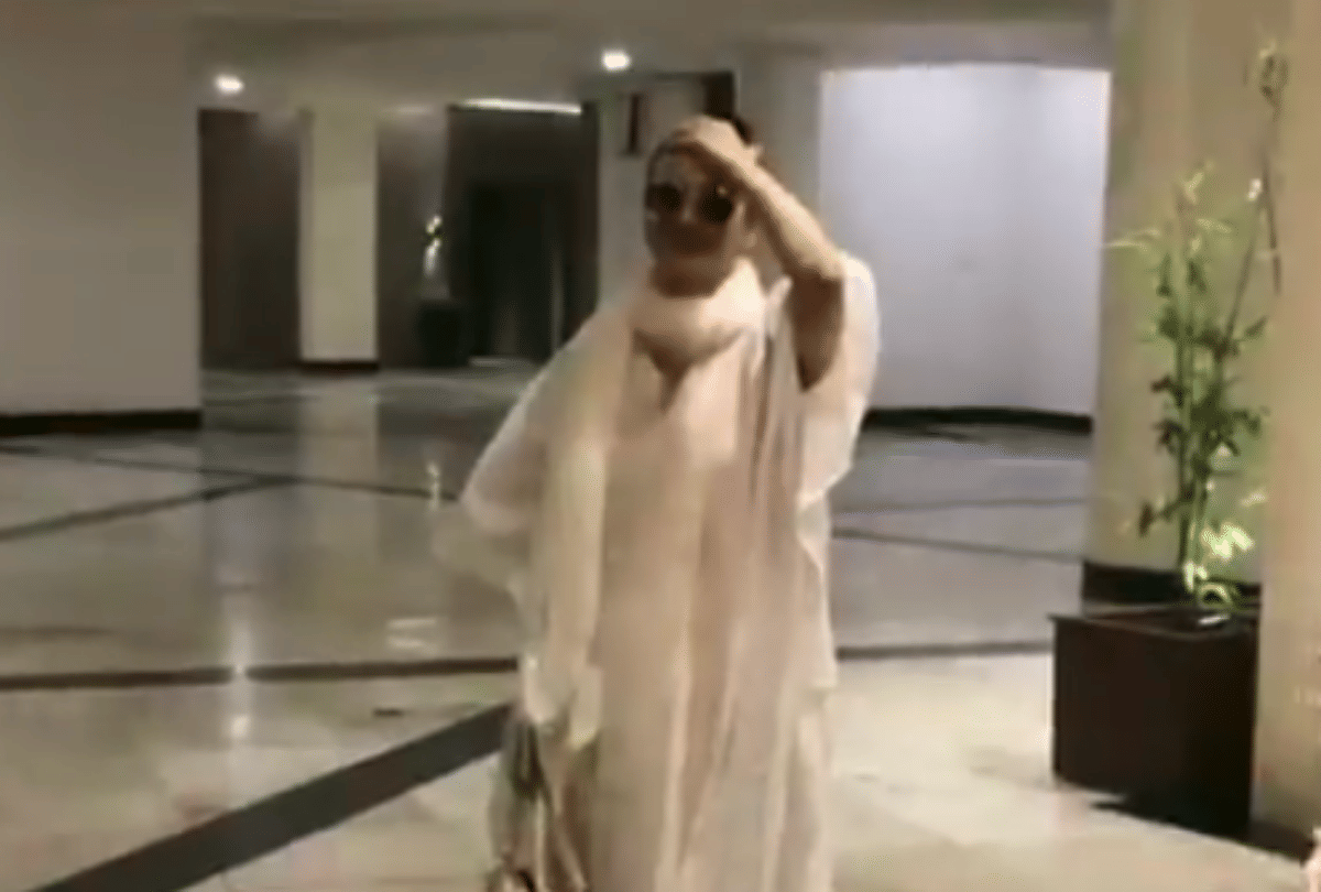 Bollywood News: Rekha Spotted Outside Manish Malhotra House