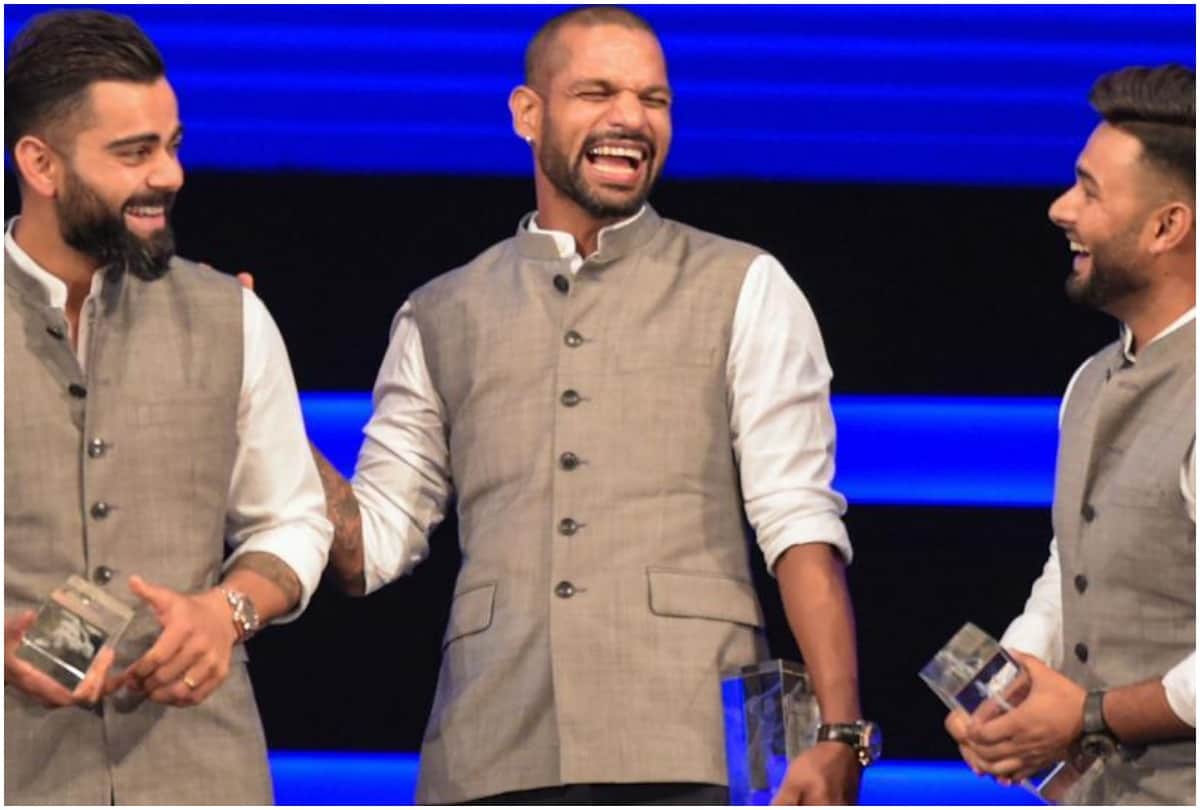 Watch video What songs Virat Kohli listens to Shikhar Dhawan Reveals Dressing Room Playlist