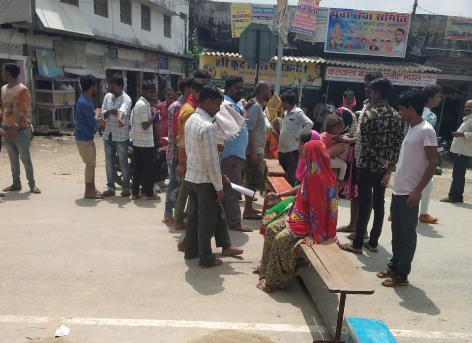 The family blocked the road and demanded the girl to be recovered