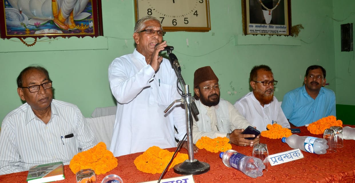 Social media gave new edge to hindi