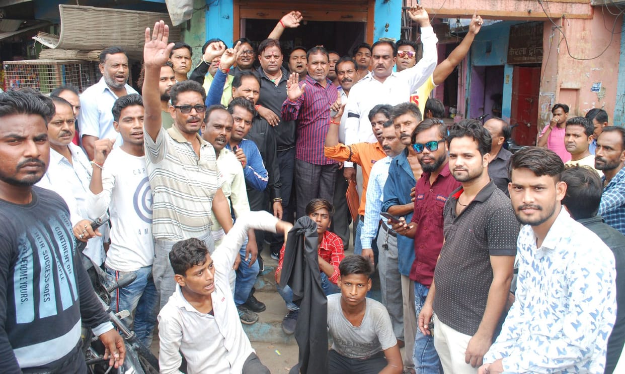 congress protest CM yogi adityanth in aligarh.
