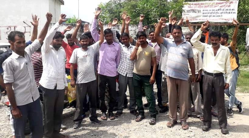 Workers' anger erupted against company management