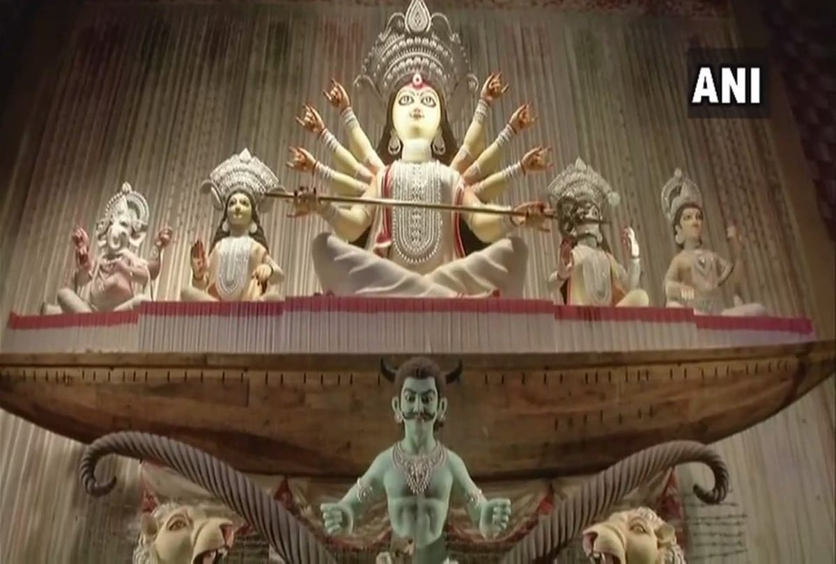 best place to celebrate navratri