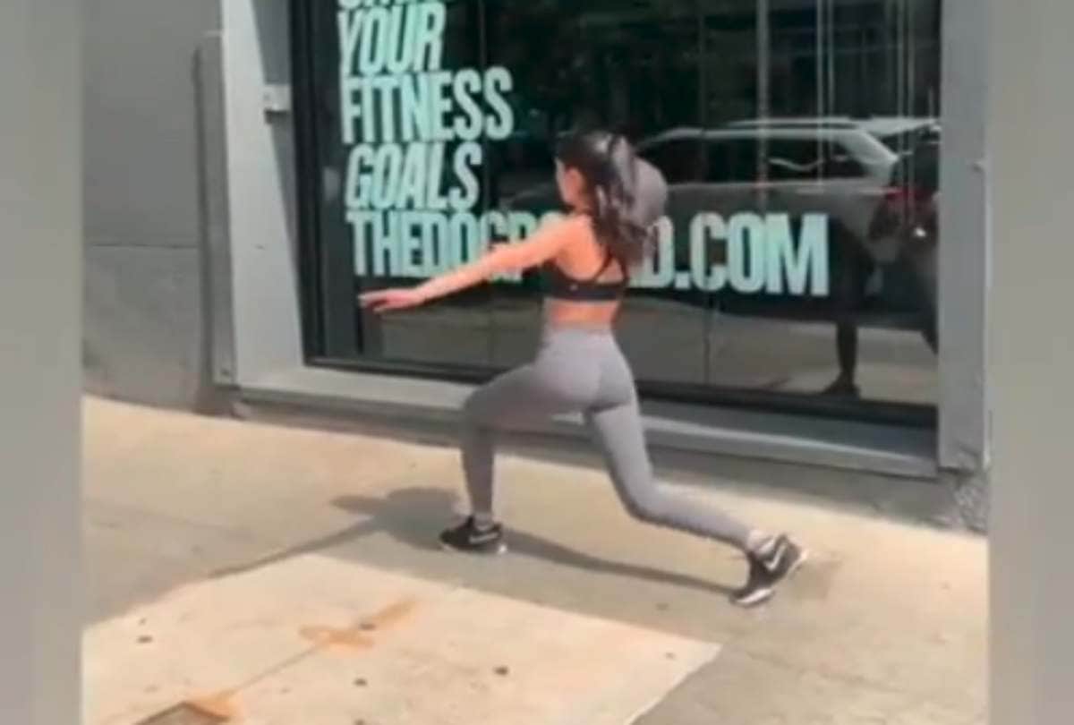 amitabh bachchan grand daughter navya naveli exercise in newyork road