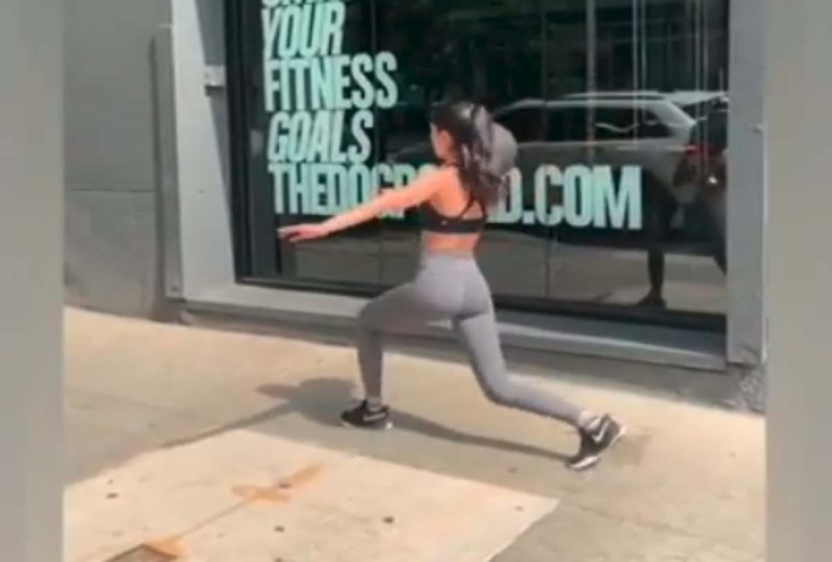 amitabh bachchan grand daughter navya naveli exercise in newyork road