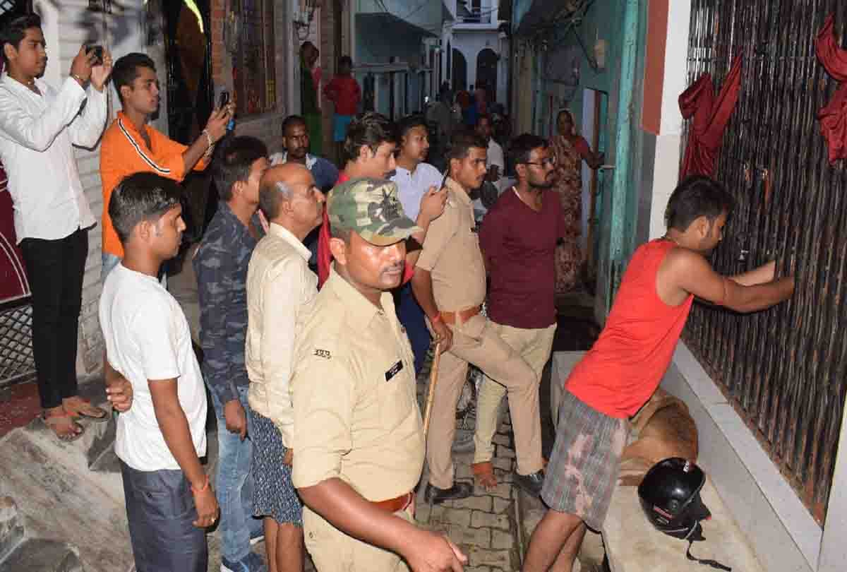 Some people caused uproar in the temple in presence of BJP leader